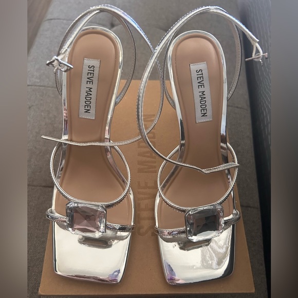 Small for me - Picture 4 of 5